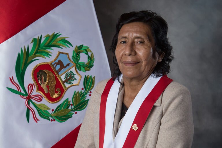lucinda vasqueza