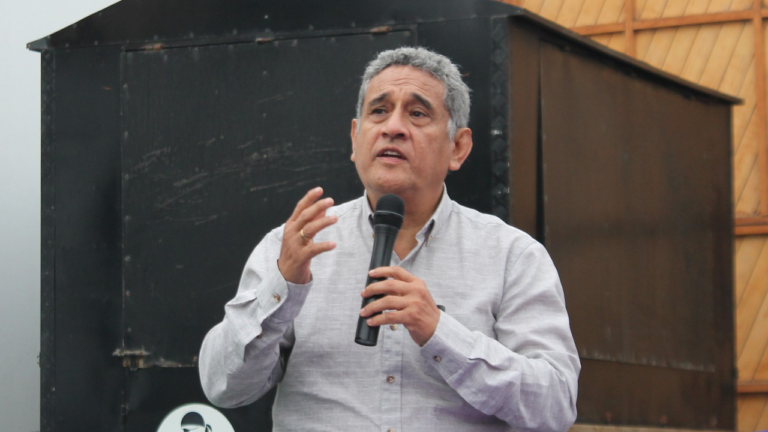 mesias guevara