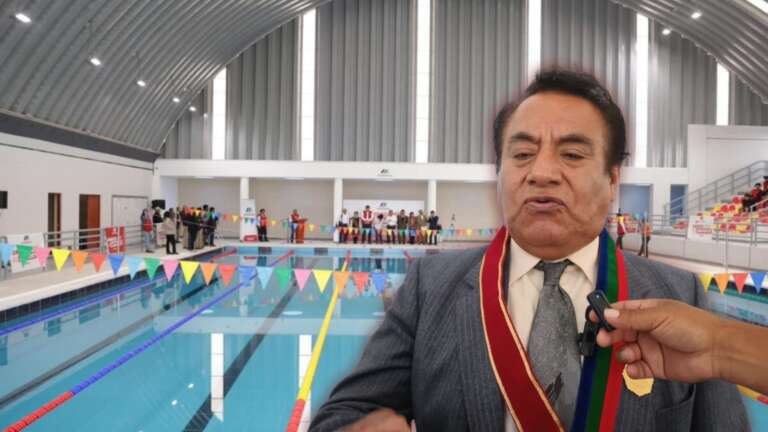 piscina del colegio Miguel Grau en Moquegua