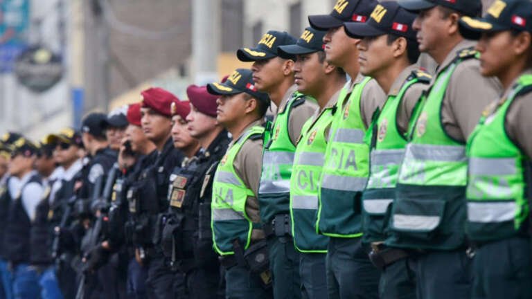 policía