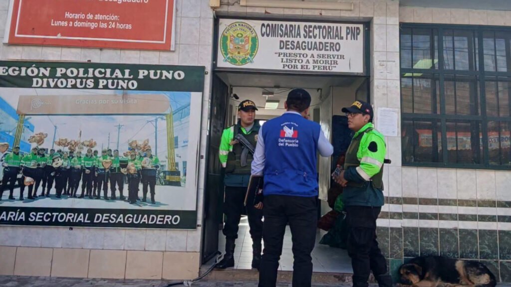 Investigan a dos policías por denuncia de extorsión a boliviano en Puno