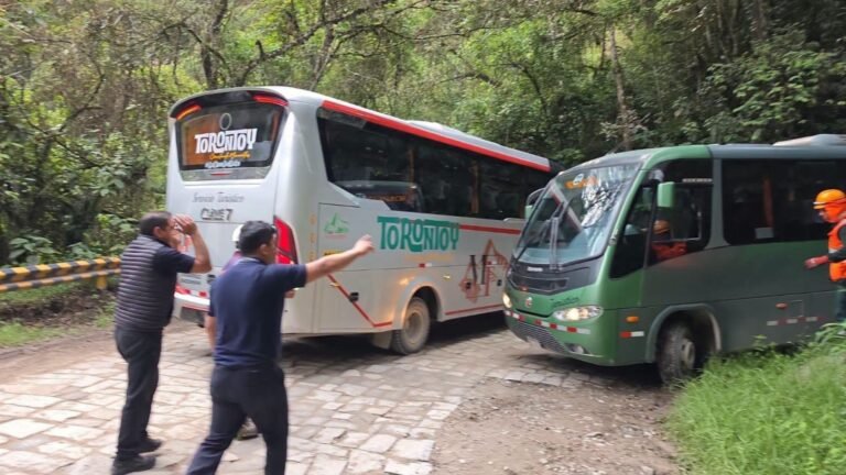 Bus Torontoy Cusco